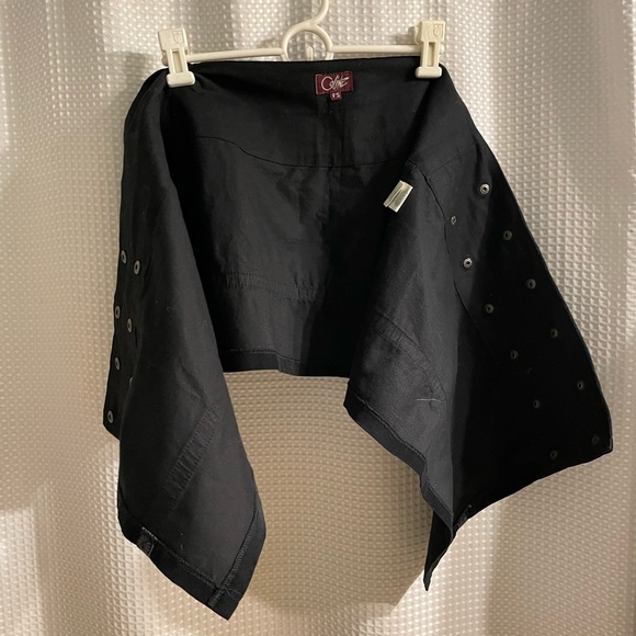 Wrap around skirt with side hip pocket - Picture 5 of 7